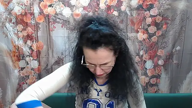 Snapshot of Miroslava_Happi chatting on May 9, 5:55 am Miroslava Happi online show from May 9, 5:55 am