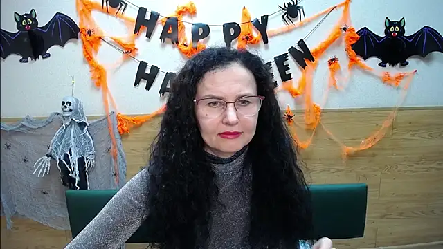 Miroslava Happi online show from November 3, 6:40 am