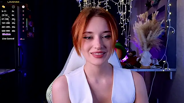 Hisoka akerley online show from April 11, 6:44 pm