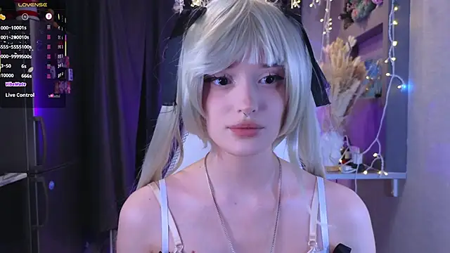 Hisoka akerley online show from May 17, 7:58 pm
