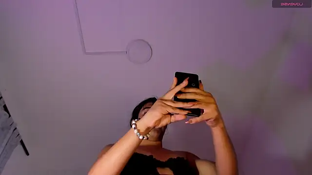 Snapshot of Selena_fox7 chatting on July 18, 3:15 am Selena fox7 online show from July 18, 3:15 am