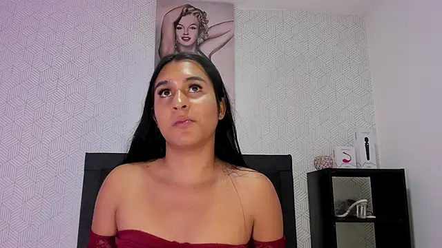 Selena fox7 online show from February 24, 3:40 am