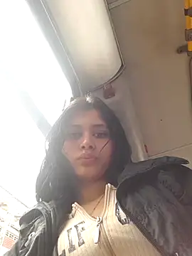 CHLOE ISABELL online show from February 17, 2:38 pm