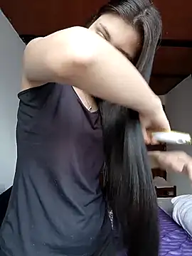 CHLOE ISABELL online show from March 12, 5:28 pm