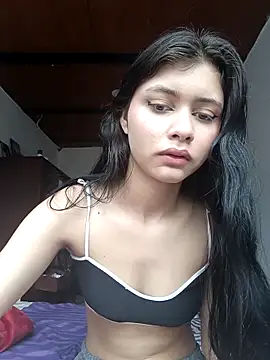 CHLOE ISABELL online show from November 9, 4:11 pm