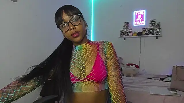 Annaa Brooks online show from April 12, 1:58 pm