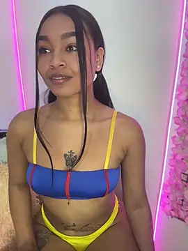 Snapshot of Lynda_Bonnie chatting on April 18, 5:48 pm Lynda Bonnie online show from April 18, 5:48 pm