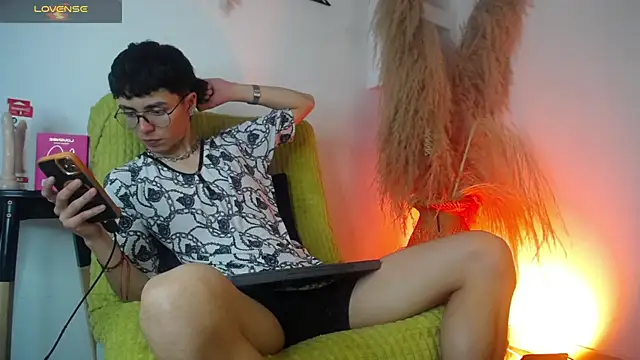 MaikyCooper online show from September 10, 3:55 pm