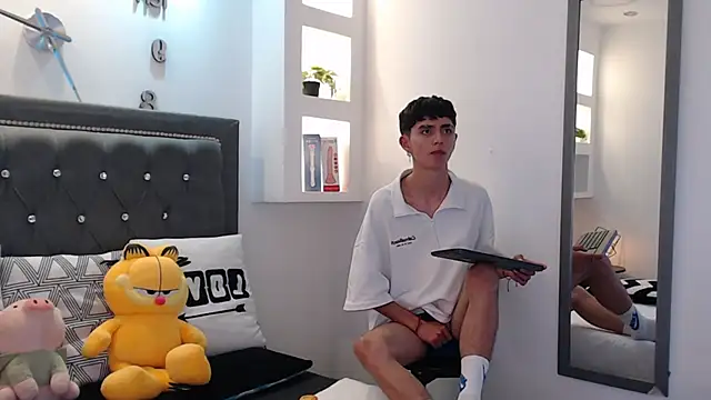 MaikyCooper online show from March 20, 4:07 am