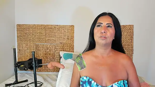 Jackiehmilf52 online show from June 30, 2:11 am
