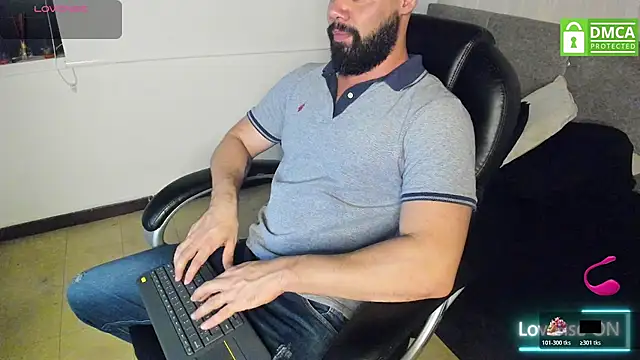 Snapshot of Luke_Diaz7 chatting on November 7, 11:30 pm Luke Diaz7 online show from November 7, 11:30 pm