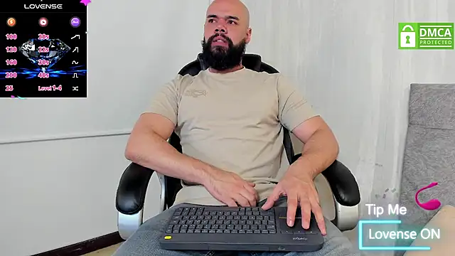 Luke Diaz7 online show from February 17, 3:04 am