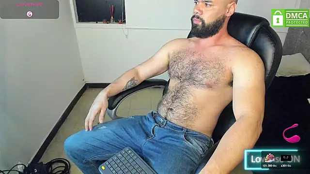 Snapshot of Luke_Diaz7 chatting on November 4, 11:19 pm Luke Diaz7 online show from November 4, 11:19 pm