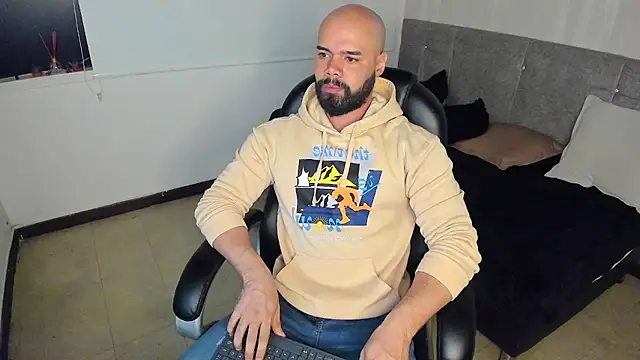 Luke Diaz7 online show from October 18, 4:36 am