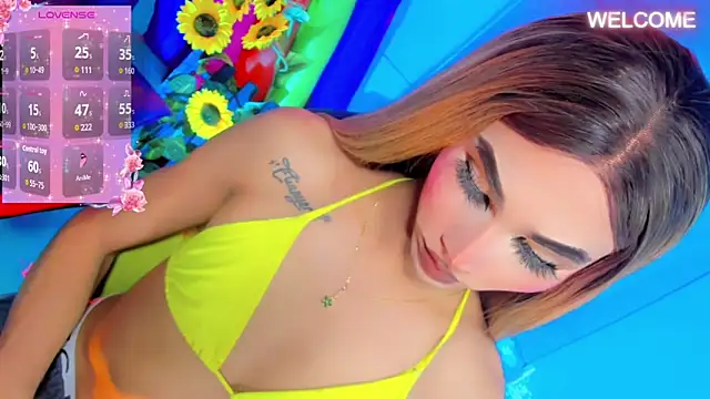 Snapshot of emelly_horny_ chatting on October 15, 6:16 pm emelly horny online show from October 15, 6:16 pm