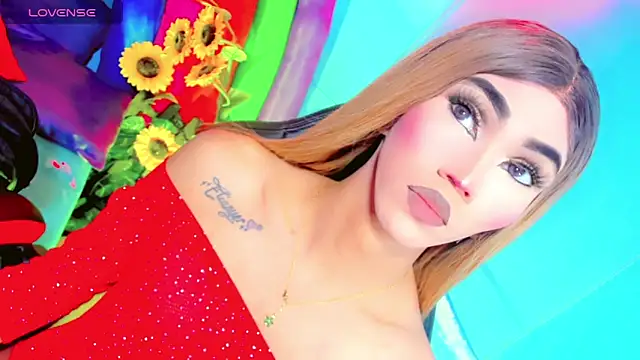 Snapshot of emelly_horny_ chatting on October 17, 7:15 pm emelly horny online show from October 17, 7:15 pm