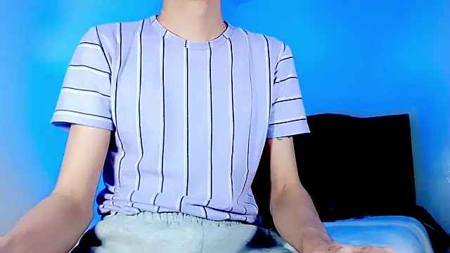 emelly horny  online show from November 29, 6:41 pm