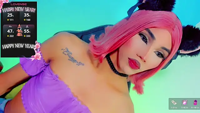 Snapshot of emelly_horny_ chatting on October 10, 7:15 pm emelly horny online show from October 10, 7:15 pm