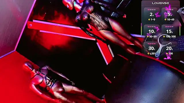 emelly horny  online show from March 27, 7:37 pm