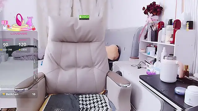 Snapshot of Tangtang-baby chatting on June 10, 2:40 pm Tangtang-baby online show from June 10, 2:40 pm