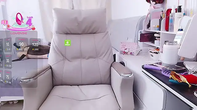 Snapshot of Tangtang-baby chatting on June 20, 5:12 am Tangtang-baby online show from June 20, 5:12 am