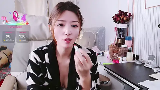 Snapshot of Tangtang-baby chatting on February 8, 6:11 am Tangtang-baby online show from February 8, 6:11 am