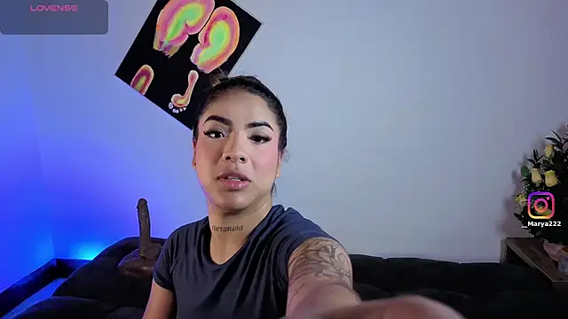 Maryybellax online show from January 18, 11:30 pm