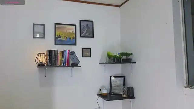 Snapshot of atenea_02_love chatting on May 31, 1:22 am atenea 02 love online show from May 31, 1:22 am