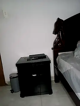 Snapshot of jhon_1988_24 chatting on May 14, 7:55 pm jhon 1988 24 online show from May 14, 7:55 pm