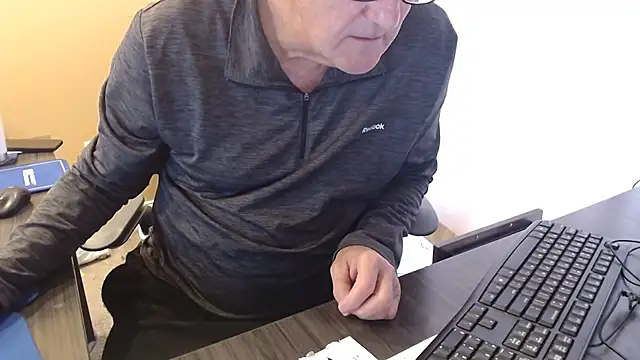 olderandwiser2 online show from March 3, 2:39 pm