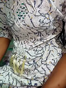 Snapshot of Virgin_love4u chatting on February 8, 7:37 am Virgin love4u online show from February 8, 7:37 am