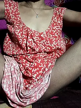 Snapshot of CuteRani001 chatting on September 19, 1:42 am CuteRani001 online show from September 19, 1:42 am