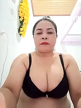 Snapshot of Baby-bigtits2024 chatting on February 24, 1:21 pm Baby-bigtits2024 online show from February 24, 1:21 pm