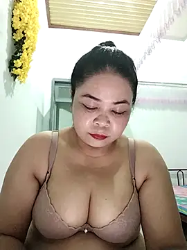 Snapshot of Baby-bigtits2024 chatting on February 12, 1:27 pm Baby-bigtits2024 online show from February 12, 1:27 pm