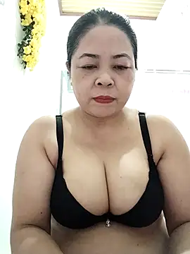 Baby-bigtits2024 online show from December 21, 2:13 am