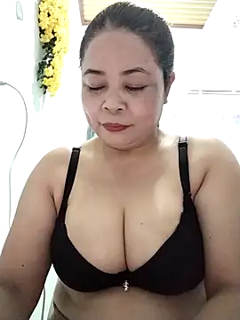 Snapshot of Baby-bigtits2024 chatting on September 10, 1:10 pm Baby-bigtits2024 online show from September 10, 1:10 pm