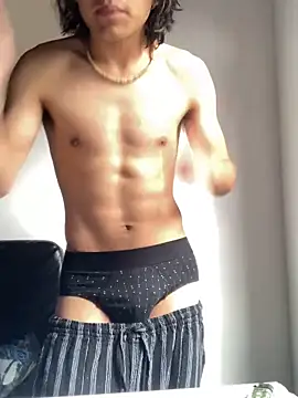 Snapshot of shadowsofgarden chatting on February 15, 1:16 pm shadowsofgarden online show from February 15, 1:16 pm