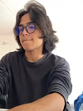 Snapshot of shadowsofgarden chatting on March 2, 6:13 pm shadowsofgarden online show from March 2, 6:13 pm