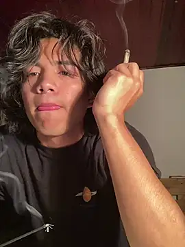 Snapshot of shadowsofgarden chatting on February 23, 10:06 am shadowsofgarden online show from February 23, 10:06 am