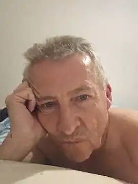 Snapshot of mann4u147 chatting on September 9, 11:14 pm mann4u147 online show from September 9, 11:14 pm