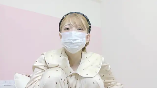 Snapshot of -nyanko- chatting on March 8, 1:03 pm -nyanko- online show from March 8, 1:03 pm