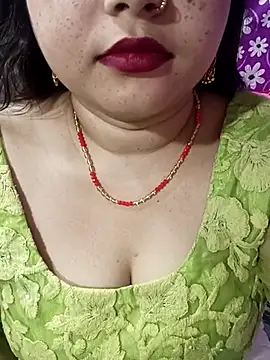 Snapshot of seetatiwari chatting on February 24, 9:32 am seetatiwari online show from February 24, 9:32 am