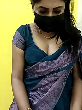 Snapshot of Thamarai28 chatting on March 10, 1:54 pm Thamarai28 online show from March 10, 1:54 pm