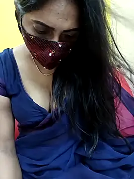 Snapshot of Thamarai28 chatting on September 15, 3:56 pm Thamarai28 online show from September 15, 3:56 pm