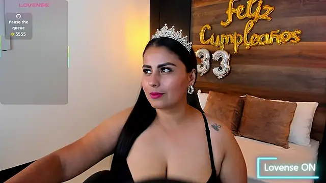 Snapshot of sol_valeria chatting on September 22, 8:37 pm sol valeria online show from September 22, 8:37 pm