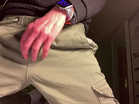macBitch online show from May 13, 11:34 pm