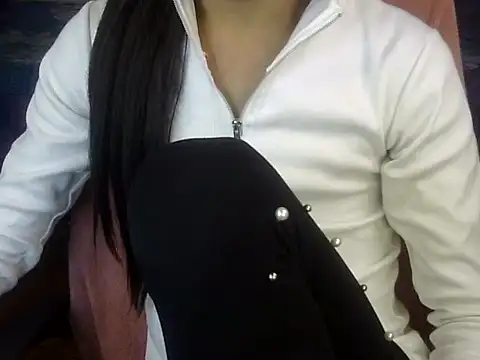 YourCDBitch online show from November 16, 8:24 pm