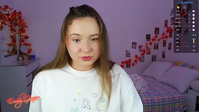 EmilyxxGraces online show from November 16, 2:38 am