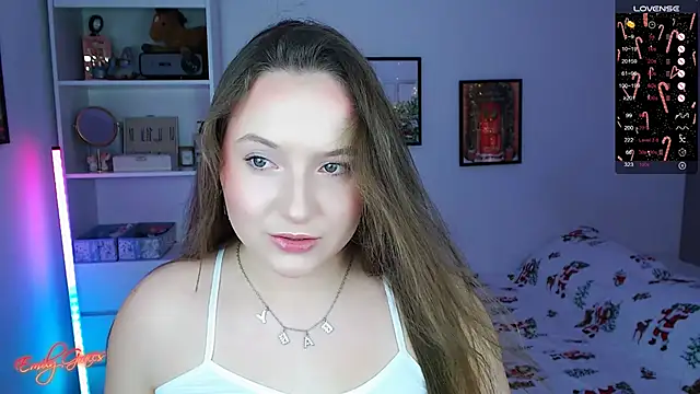 EmilyxxGraces online show from December 20, 8:44 pm