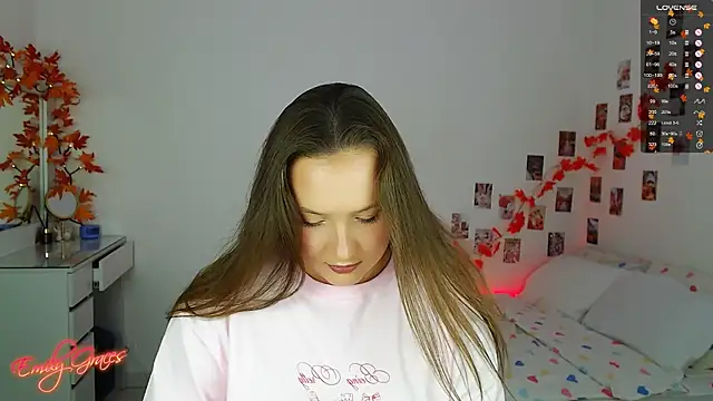 Snapshot of EmilyxxGraces chatting on October 1, 7:07 pm EmilyxxGraces online show from October 1, 7:07 pm